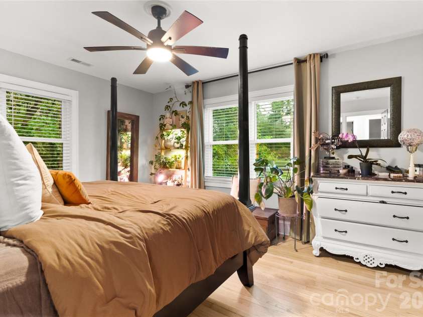 213 Hillcrest Drive, Huntersville, NC 28078.  MLS# CAR4378846, YatesRealty ID 20943. 