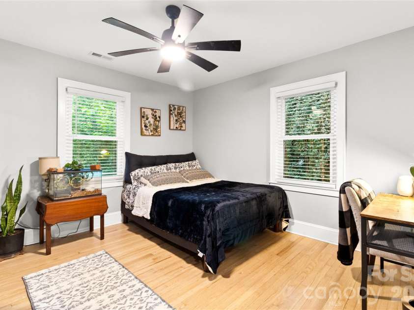 213 Hillcrest Drive, Huntersville, NC 28078.  MLS# CAR4378846, YatesRealty ID 20943. 