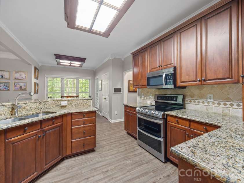 16910 Laureate Road, Huntersville, NC 28078.  MLS# CAR4358745, YatesRealty ID 20945. 
