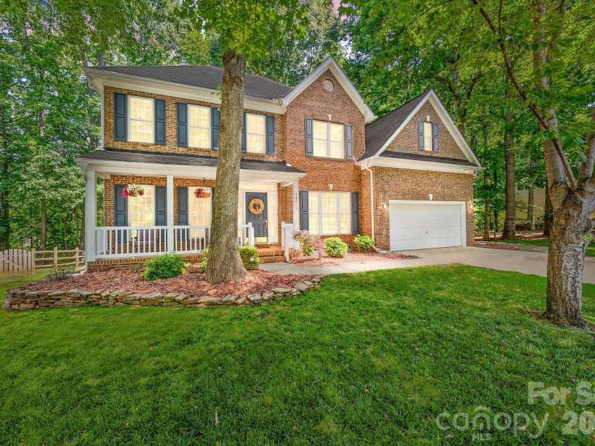 16910 Laureate Road, Huntersville, NC 28078.  MLS# CAR4358745, YatesRealty ID 20945. 