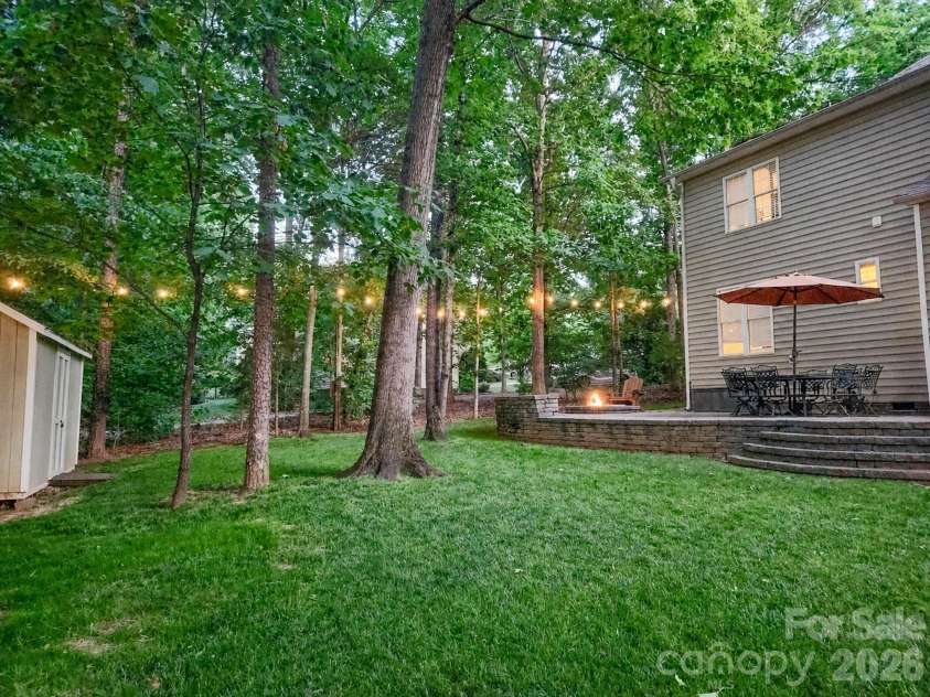 16910 Laureate Road, Huntersville, NC 28078.  MLS# CAR4358745, YatesRealty ID 20945. 