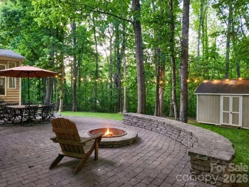 16910 Laureate Road, Huntersville, NC 28078.  MLS# CAR4358745, YatesRealty ID 20945. 