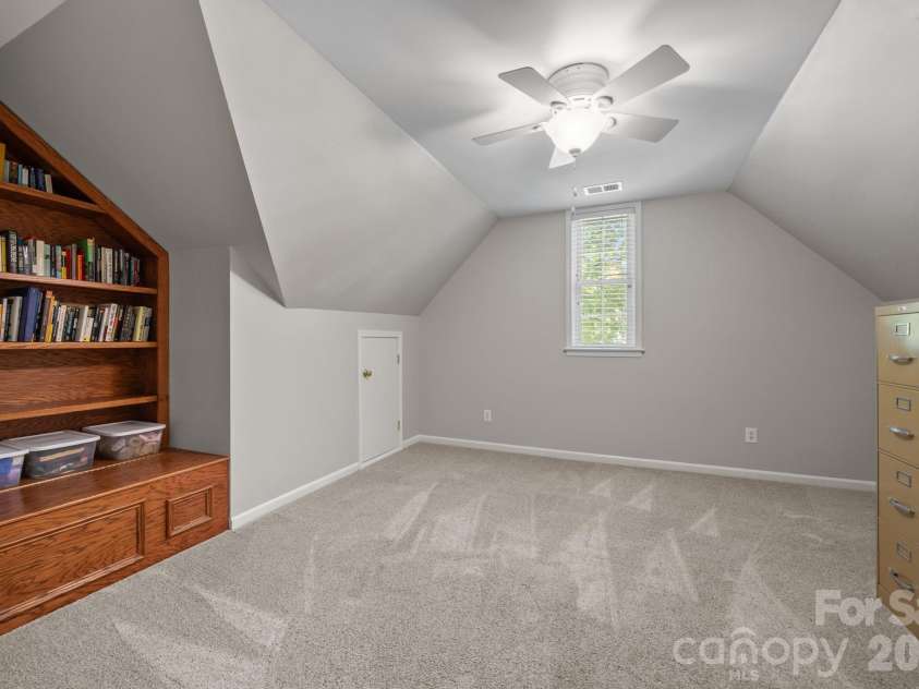 16910 Laureate Road, Huntersville, NC 28078.  MLS# CAR4358745, YatesRealty ID 20945. Bonus Room/Flex Space