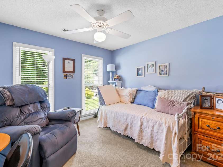 4313 Wynborough Lane, Charlotte, NC 28269.  MLS# CAR4271807, YatesRealty ID 20945. 2nd bedroom for guest