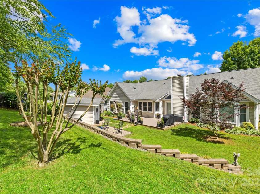 4313 Wynborough Lane, Charlotte, NC 28269.  MLS# CAR4271807, YatesRealty ID 20945. 