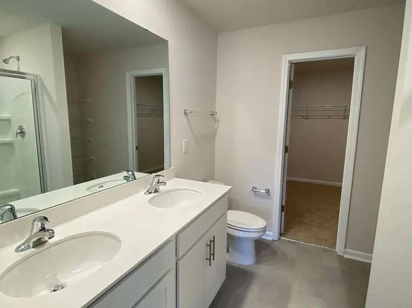 196 Marathon Lane, Candler, NC 28715.  MLS# CAR4367636, YatesRealty ID 20946. 