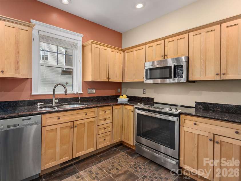 1332 Heathbrook Circle, Asheville, NC 28803.  MLS# CAR4377956, YatesRealty ID 20947. 