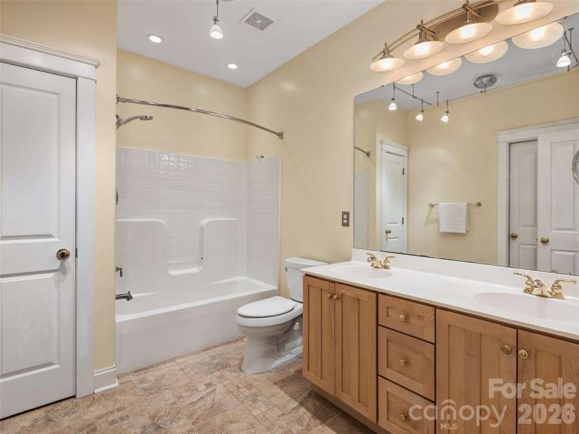 1332 Heathbrook Circle, Asheville, NC 28803.  MLS# CAR4377956, YatesRealty ID 20947. 