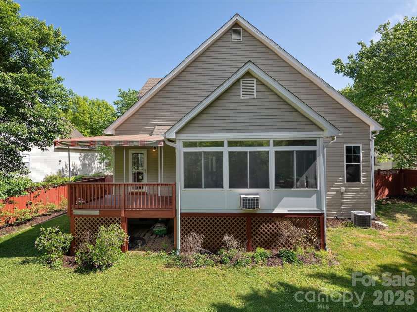 1332 Heathbrook Circle, Asheville, NC 28803.  MLS# CAR4377956, YatesRealty ID 20947. 