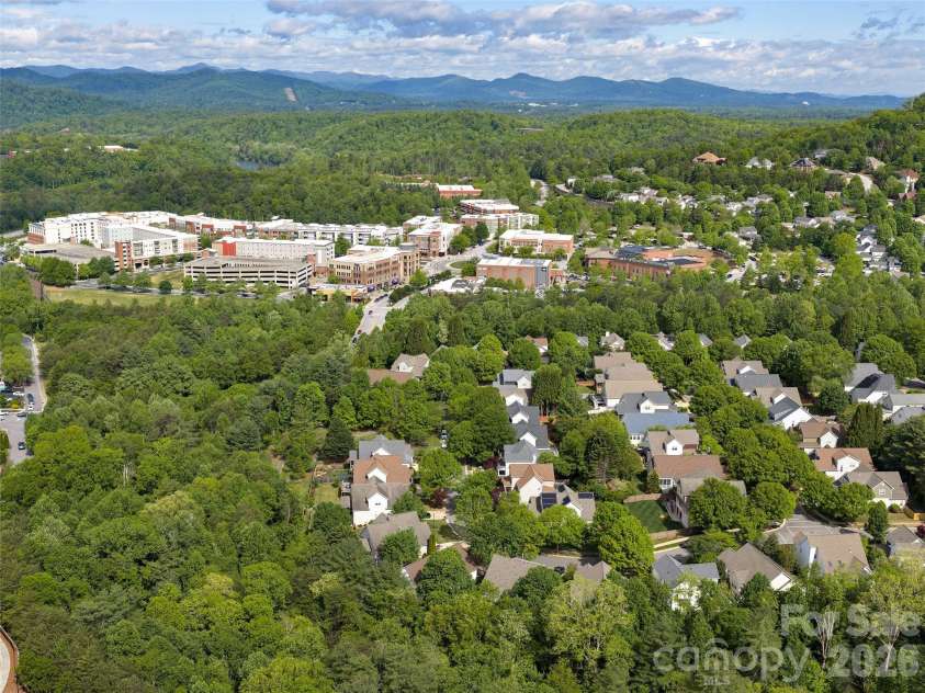 1332 Heathbrook Circle, Asheville, NC 28803.  MLS# CAR4377956, YatesRealty ID 20947. 