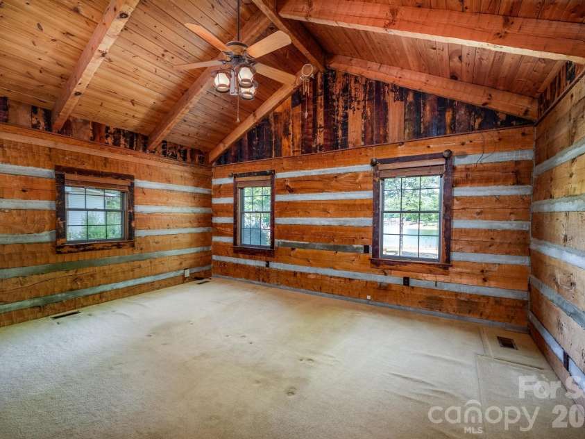 170 Malibu Road, Mooresville, NC 28117.  MLS# CAR4372531, YatesRealty ID 20948. 