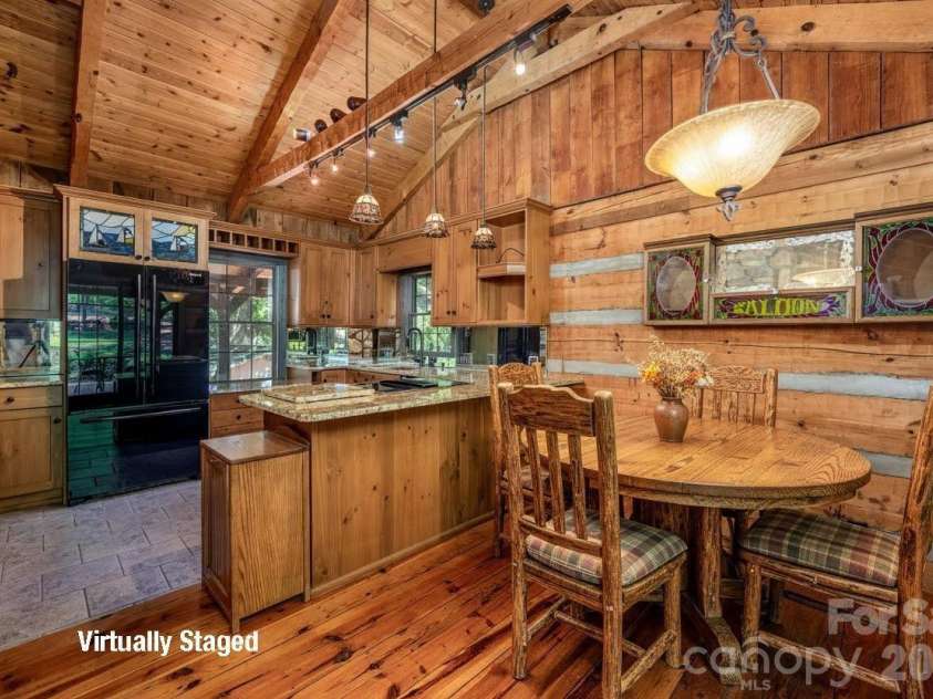 170 Malibu Road, Mooresville, NC 28117.  MLS# CAR4372531, YatesRealty ID 20948. Breakfast Area