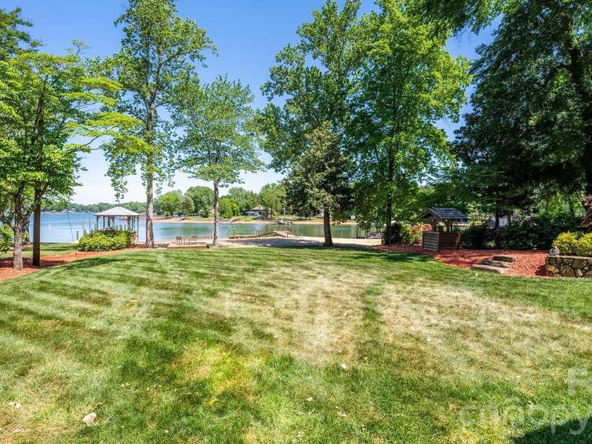 170 Malibu Road, Mooresville, NC 28117.  MLS# CAR4372531, YatesRealty ID 20948. Sandy Beach Area