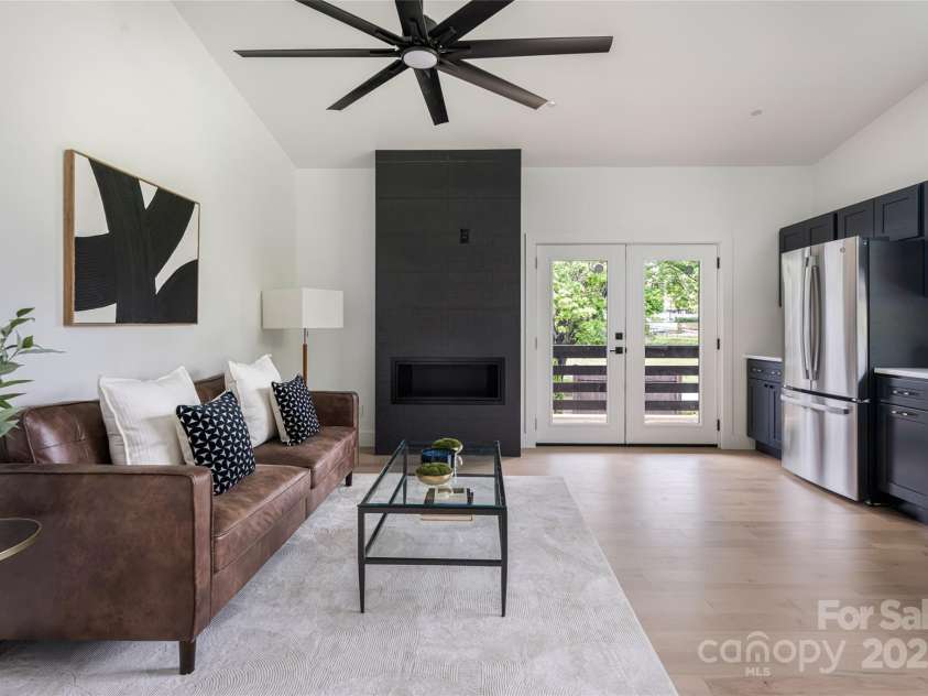 476 Upper Grassy Branch Road, Asheville, NC 28805.  MLS# CAR4253910, YatesRealty ID 20948. 