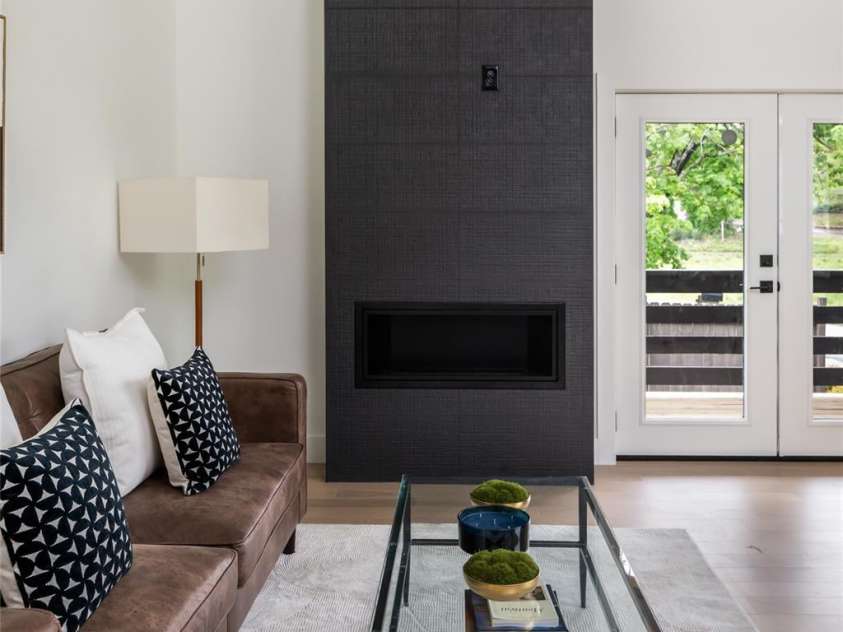 476 Upper Grassy Branch Road, Asheville, NC 28805.  MLS# CAR4253910, YatesRealty ID 20948. 