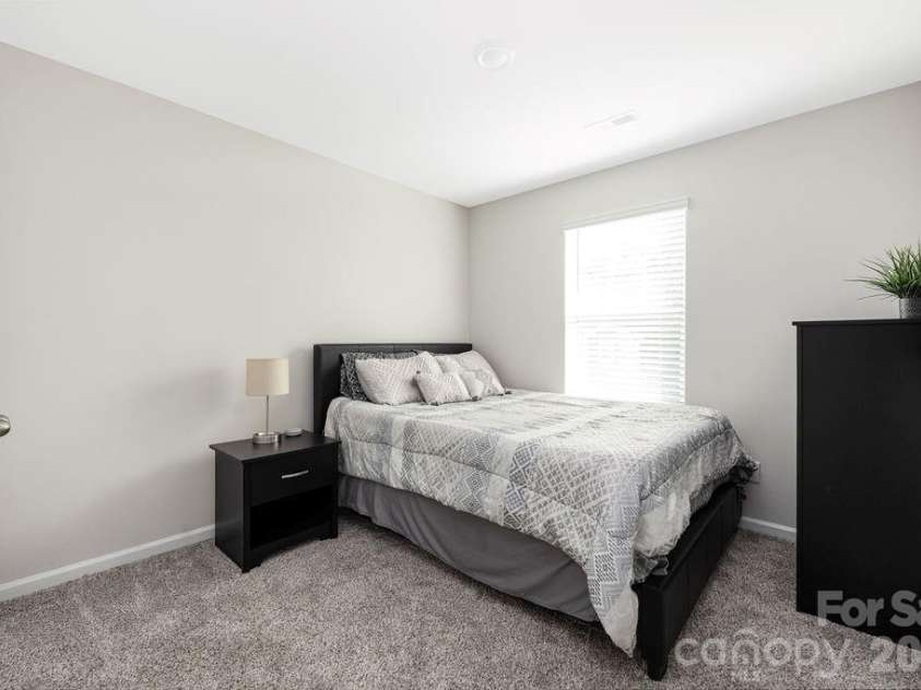 1135 Harland Street, Charlotte, NC 28216.  MLS# CAR4367795, YatesRealty ID 20949. 2nd Bedroom
