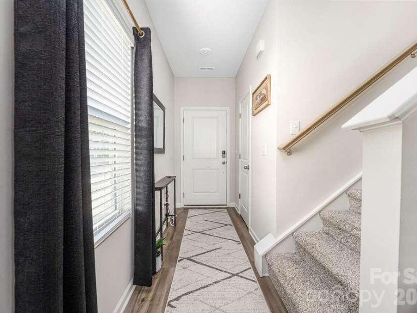 1135 Harland Street, Charlotte, NC 28216.  MLS# CAR4367795, YatesRealty ID 20949. 