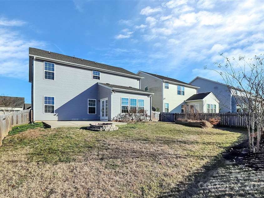 1686 Scarbrough Circle, Concord, NC 28025.  MLS# CAR4220753, YatesRealty ID 20949. Fenced Back Yard