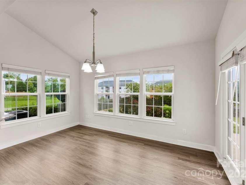 1686 Scarbrough Circle, Concord, NC 28025.  MLS# CAR4292755, YatesRealty ID 20949. Breakfast/ Dining