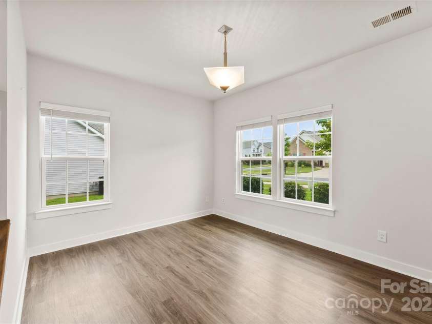 1686 Scarbrough Circle, Concord, NC 28025.  MLS# CAR4292755, YatesRealty ID 20949. Flex Space