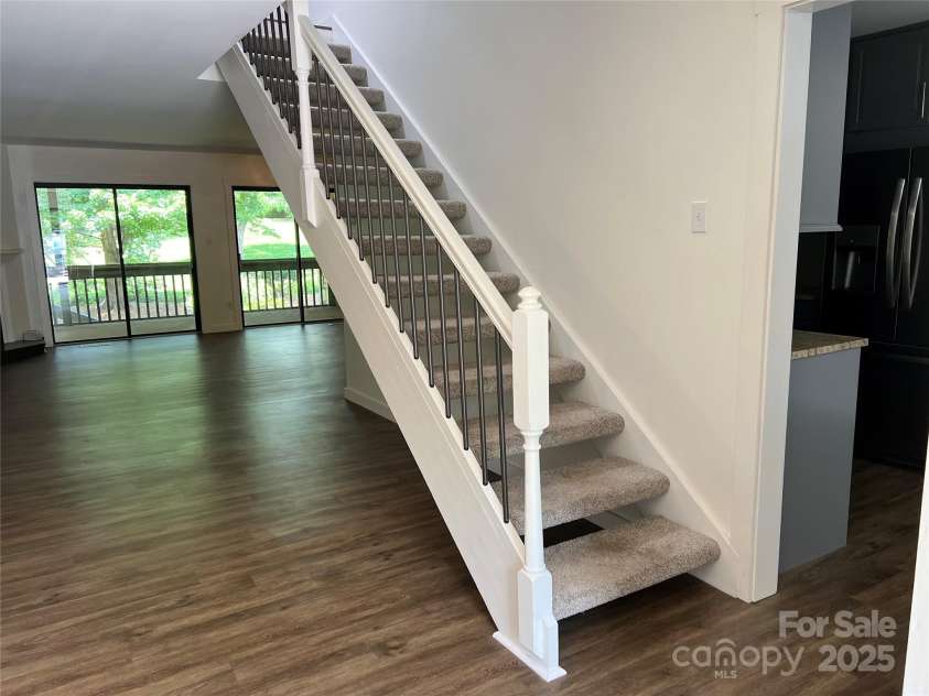 609 Crowfields Lane, Asheville, NC 28803.  MLS# CAR4278322, YatesRealty ID 2095. 