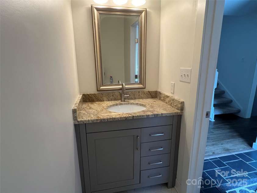 609 Crowfields Lane, Asheville, NC 28803.  MLS# CAR4278322, YatesRealty ID 2095. 