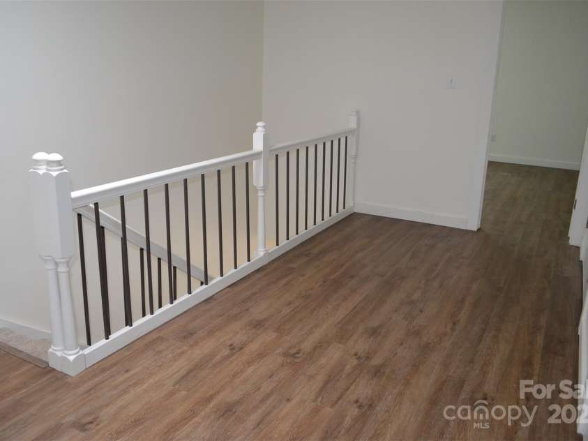 609 Crowfields Lane, Asheville, NC 28803.  MLS# CAR4278322, YatesRealty ID 2095. 