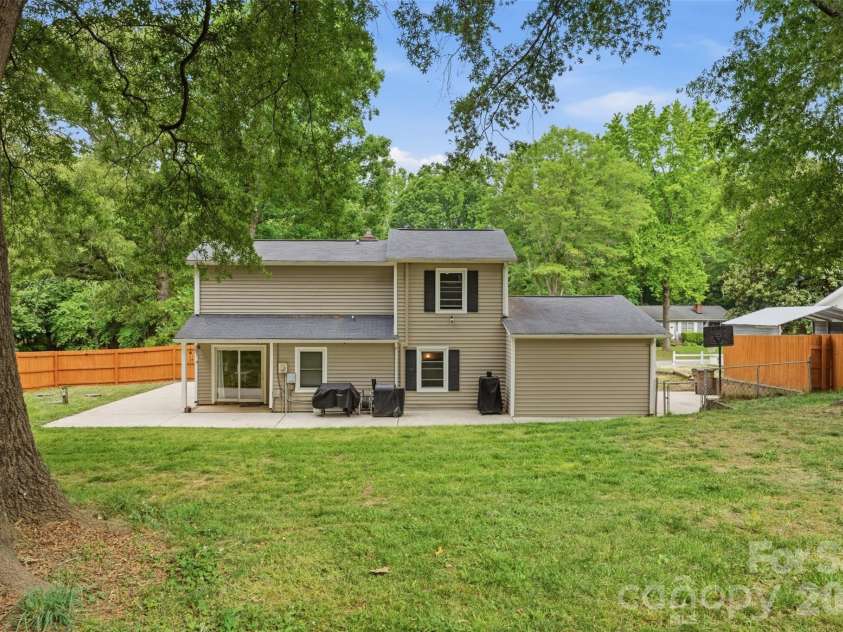 2998 Chestnut Road, Lincolnton, NC 28092.  MLS# CAR4379194, YatesRealty ID 20950. 