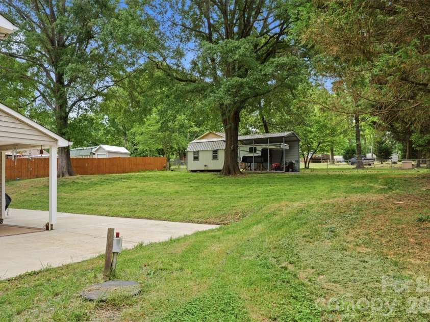 2998 Chestnut Road, Lincolnton, NC 28092.  MLS# CAR4379194, YatesRealty ID 20950. 