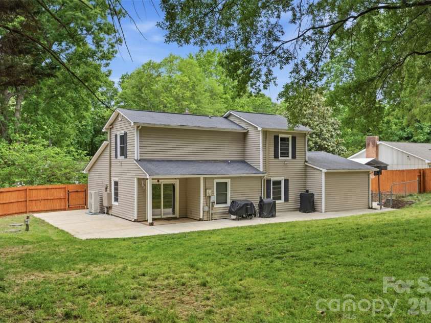 2998 Chestnut Road, Lincolnton, NC 28092.  MLS# CAR4379194, YatesRealty ID 20950. 