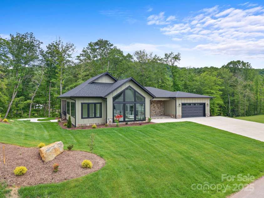 90 Bridgeway Drive, Candler, NC 28715.  MLS# CAR4226175, YatesRealty ID 20950. 