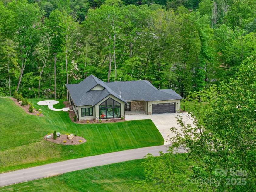 90 Bridgeway Drive, Candler, NC 28715.  MLS# CAR4226175, YatesRealty ID 20950. 