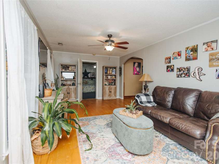 341 Bond Street, Marion, NC 28752.  MLS# CAR4373454, YatesRealty ID 20951. 