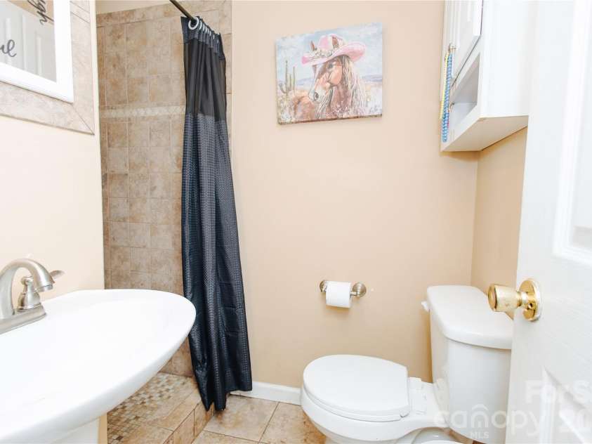 341 Bond Street, Marion, NC 28752.  MLS# CAR4373454, YatesRealty ID 20951. 