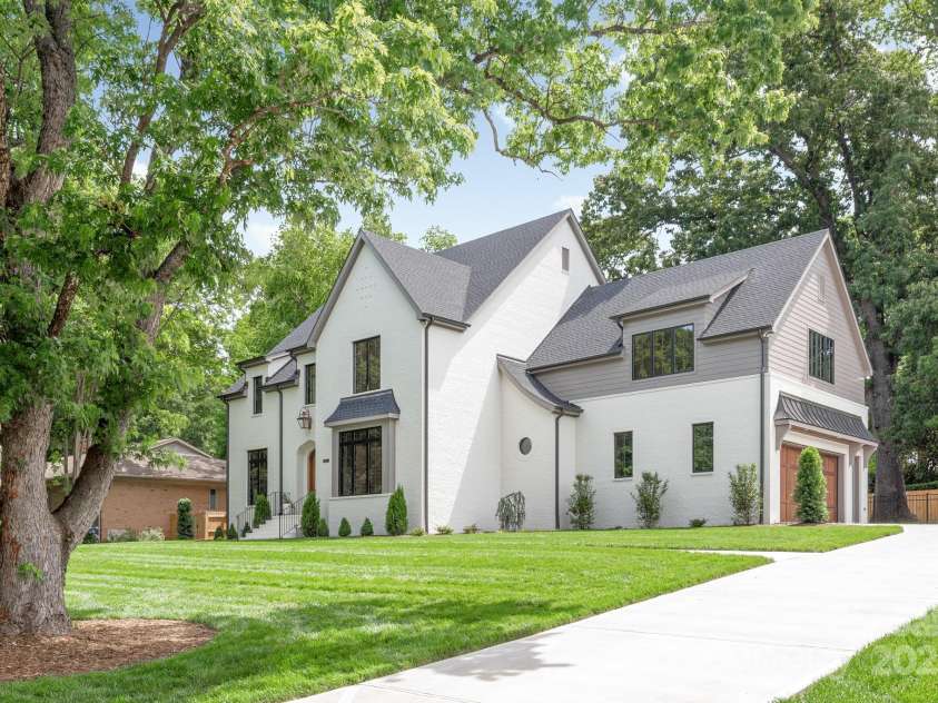 5124 Lansing Drive, Charlotte, NC 28270.  MLS# CAR4231364, YatesRealty ID 20951. 