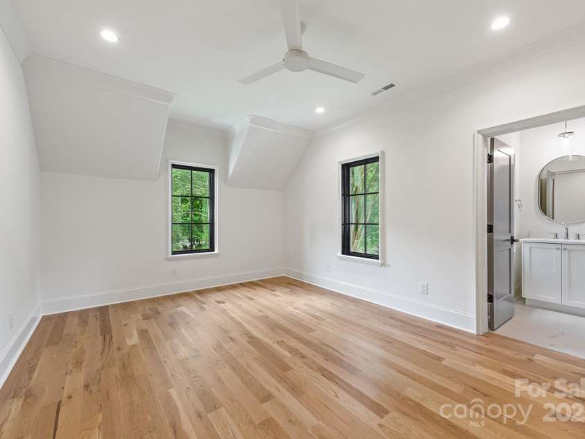 5124 Lansing Drive, Charlotte, NC 28270.  MLS# CAR4231364, YatesRealty ID 20951. Bedroom