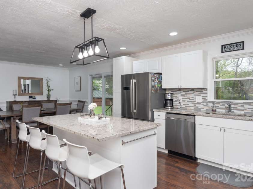 1121 Rembrandt Drive, Concord, NC 28027.  MLS# CAR4243046, YatesRealty ID 20952. 