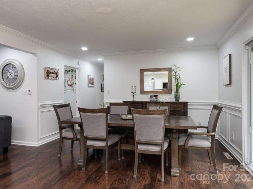 1121 Rembrandt Drive, Concord, NC 28027.  MLS# CAR4243046, YatesRealty ID 20952. 