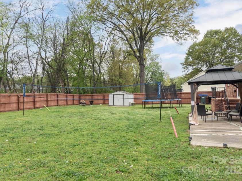 1121 Rembrandt Drive, Concord, NC 28027.  MLS# CAR4243046, YatesRealty ID 20952. 