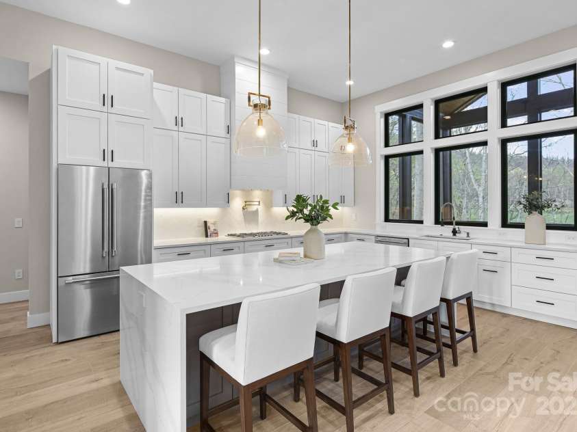 24 Slate Drive, Candler, NC 28715.  MLS# CAR4244090, YatesRealty ID 20953. Kitchen