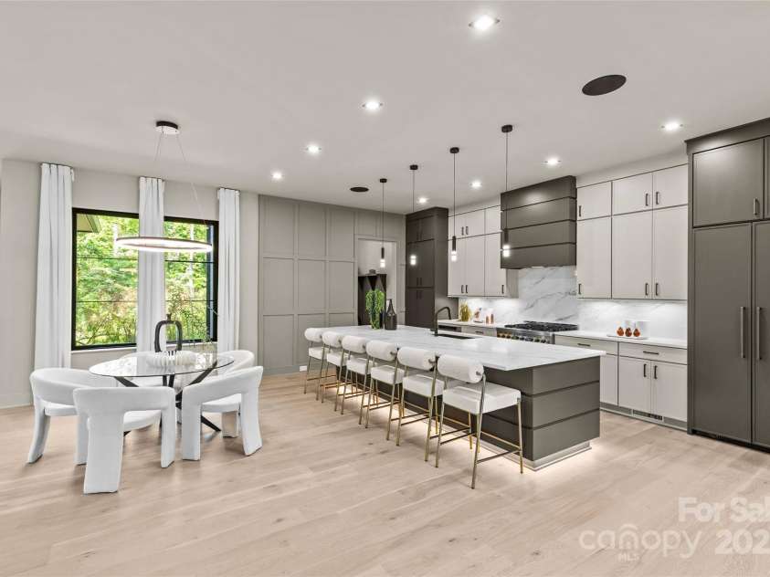 624 Heather Lane, Charlotte, NC 28209.  MLS# CAR4253942, YatesRealty ID 20954. 