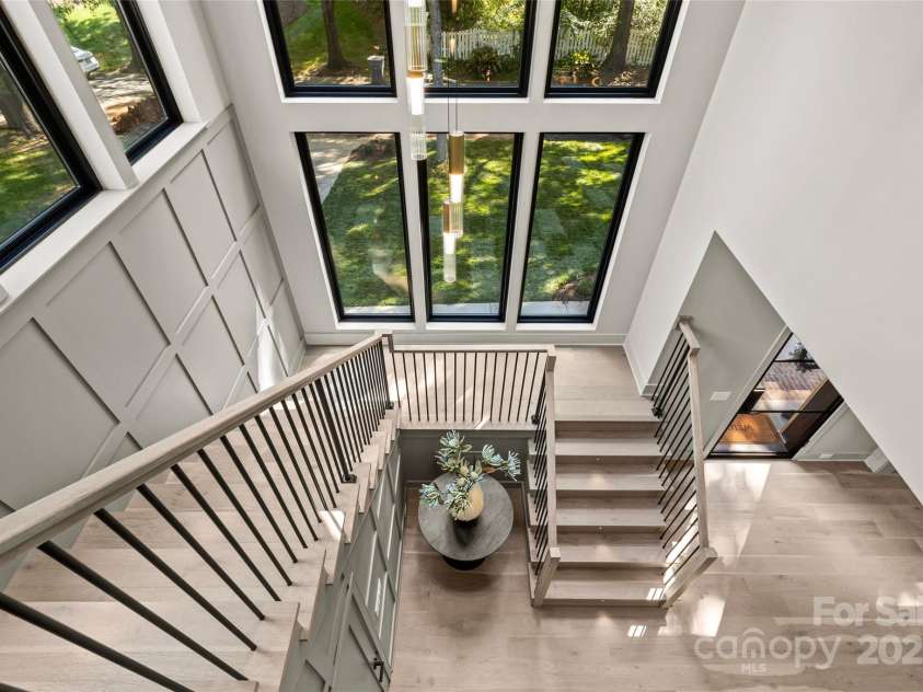 624 Heather Lane, Charlotte, NC 28209.  MLS# CAR4253942, YatesRealty ID 20954. 