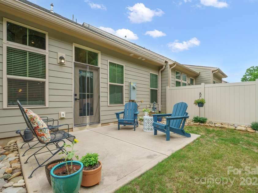 117 Lanyard Drive, Mooresville, NC 28117.  MLS# CAR4259128, YatesRealty ID 20955. 