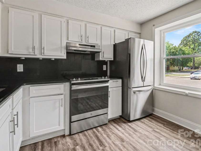 7609 Holly Grove Court, Charlotte, NC 28227.  MLS# CAR4371420, YatesRealty ID 20955. 