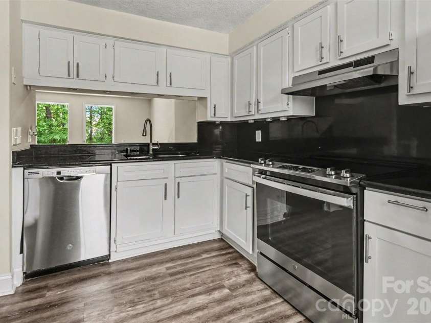 7609 Holly Grove Court, Charlotte, NC 28227.  MLS# CAR4371420, YatesRealty ID 20955. 