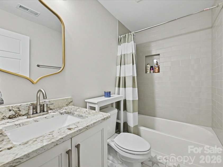 1052 Lakefront Woods, Belmont, NC 28012.  MLS# CAR4357505, YatesRealty ID 20956. 