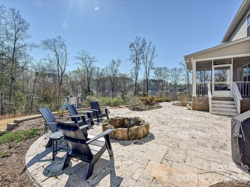 1052 Lakefront Woods, Belmont, NC 28012.  MLS# CAR4357505, YatesRealty ID 20956. 