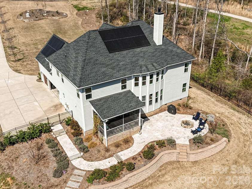 1052 Lakefront Woods, Belmont, NC 28012.  MLS# CAR4357505, YatesRealty ID 20956. 