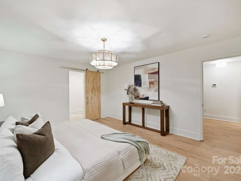 9520 Squirrel Hollow Lane, Charlotte, NC 28270.  MLS# CAR4290634, YatesRealty ID 20956. 