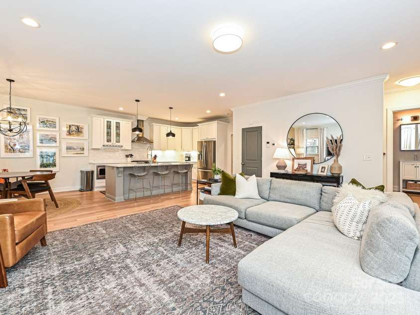 2518 Pinckney Avenue, Charlotte, NC 28205.  MLS# CAR4262897, YatesRealty ID 20957. 